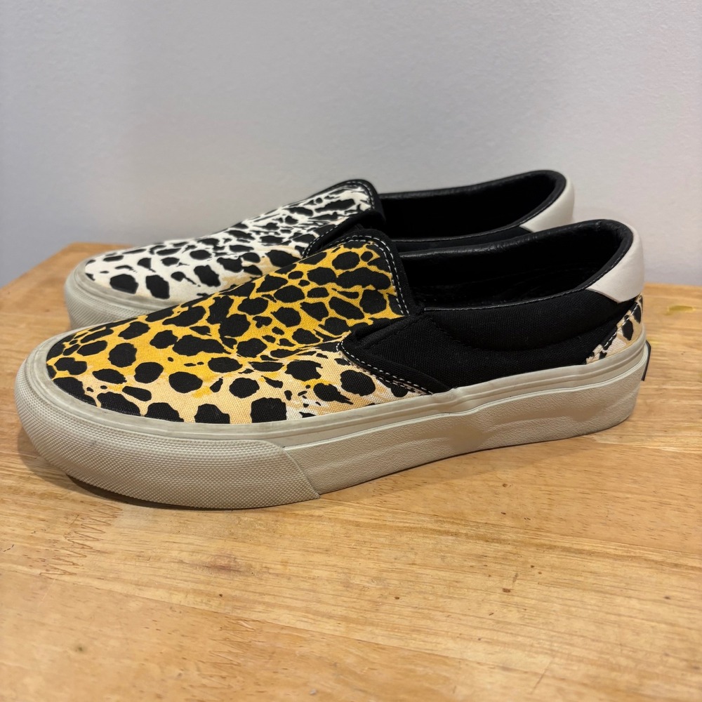 STRAYE‎ Leopard Print Slip On Sneakers Womens Multicolor Size 7.5 Animal Pattern
